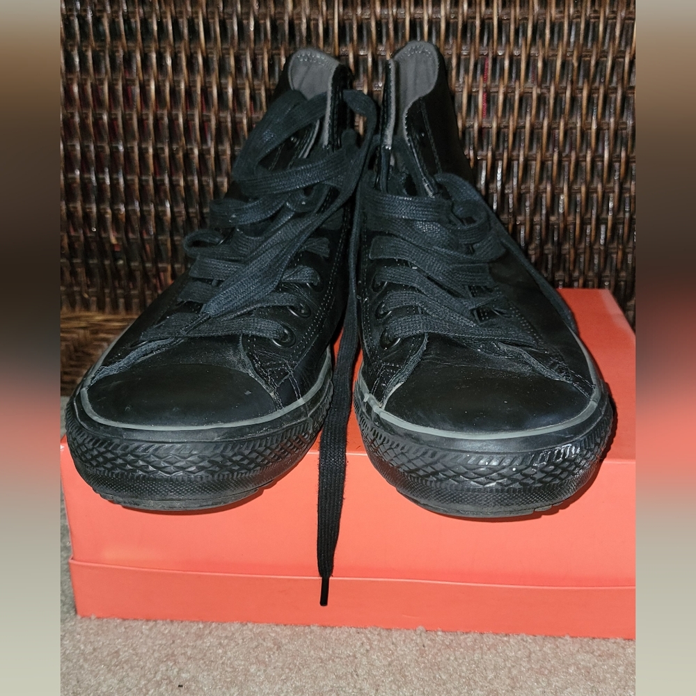 Converse Black Leather High-Tops - Picture 5 of 11